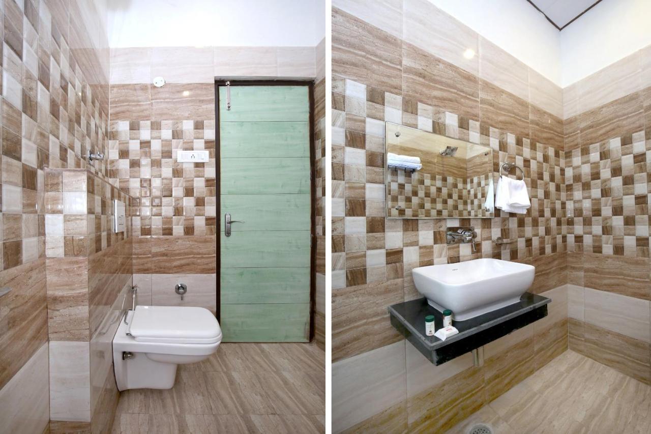 Capital O 9822 Hotel Seven Chandigarh Bagian luar foto